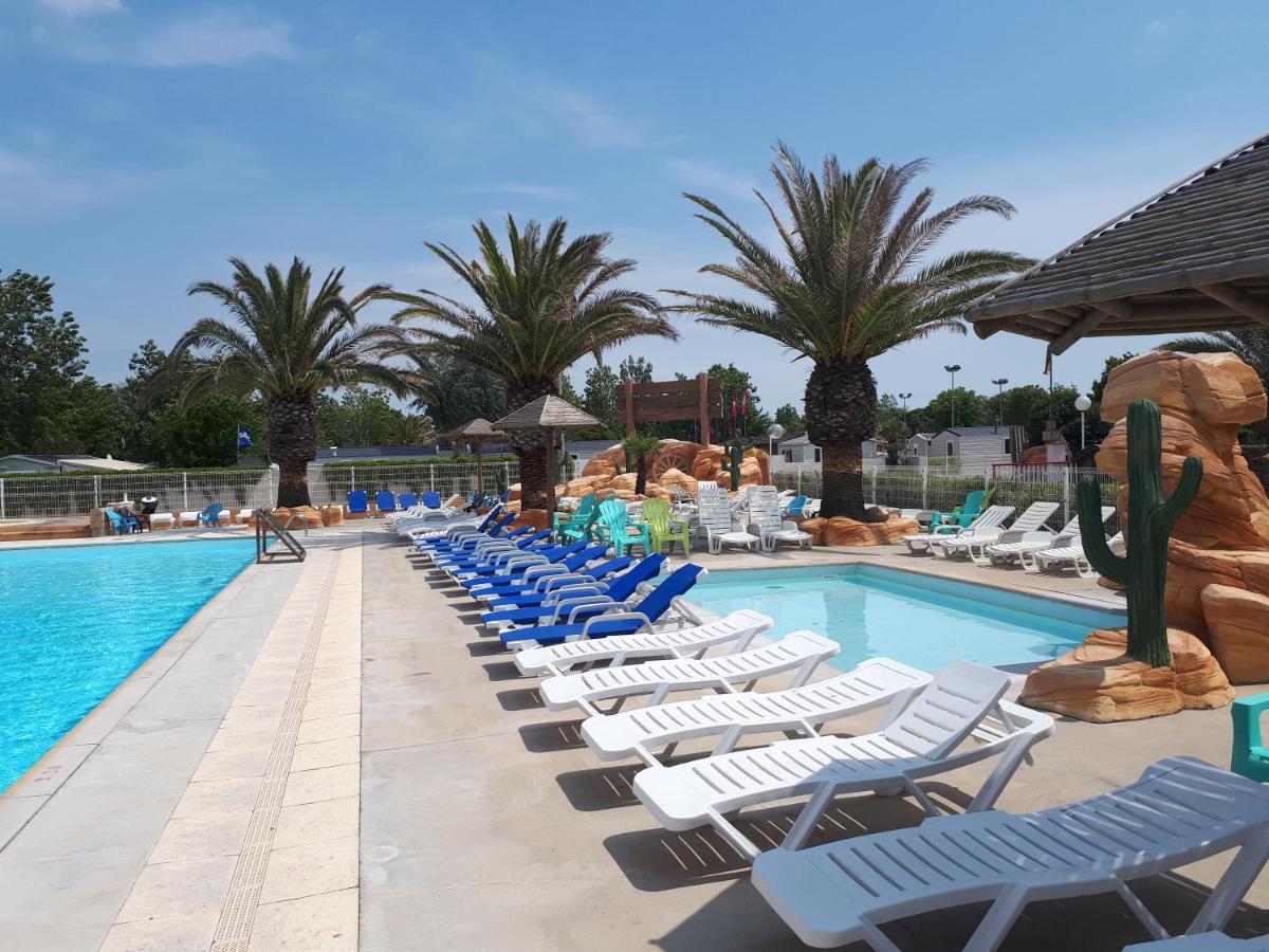 Vias-Plage Camping Les Salisses Quality Holidays ภายนอก รูปภาพ